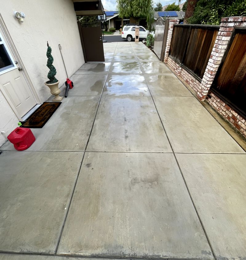 Pressure washing Fresno