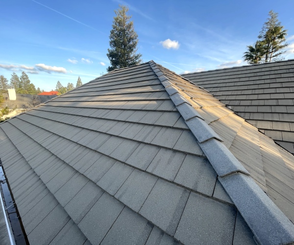 Roof Cleaning Fresno, CA